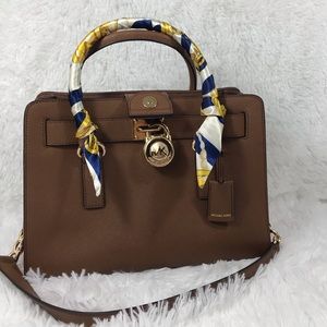 Micheal Kors Hamilton Medium Shoulder bag Brown